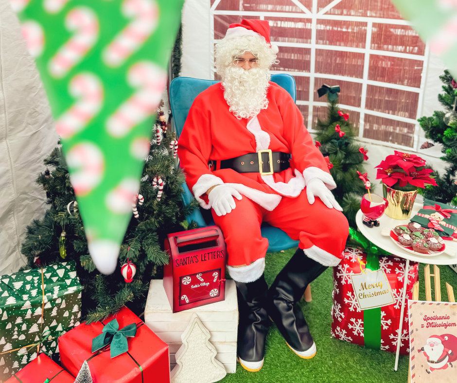  Spotkanie z Mikołajem w namiocie imprezowym